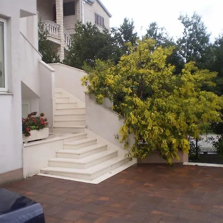 Kambelovac * Kaštel Kambelovac